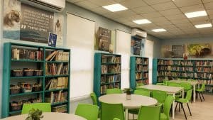 הספרייה המחודשת בבית הספר אילון. צילום-עיריית חולון (5)
