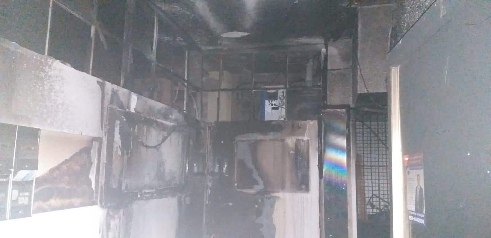 שריפה בבניין צילום דוברות כבאות והצלה