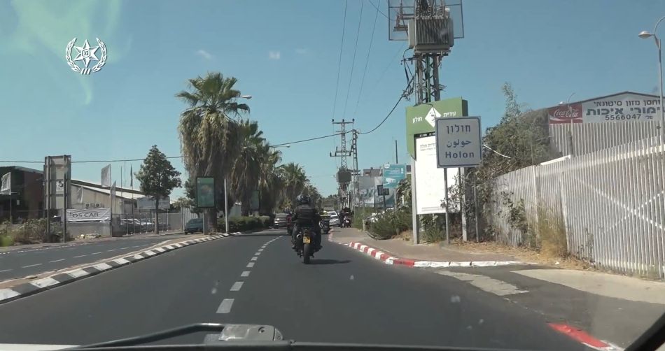 חולון אופנוע קטנוע צילום דוברות משטרת ישראל