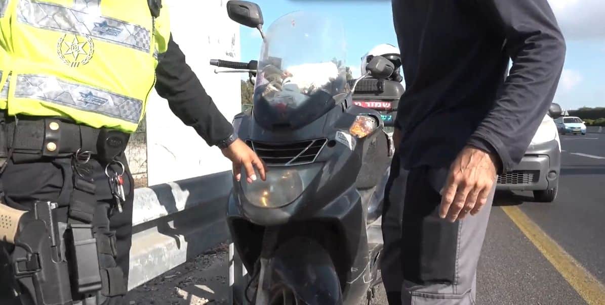 שוטר אופנוע קטנוע צילום דוברות משטרת ישראל