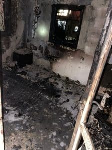 שריפה בדירה צילום דוברות כבאות והצלה מחוז דן, תחנה אזורית חולון