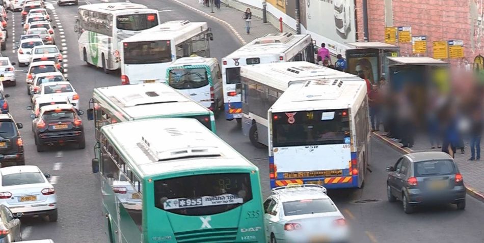 תחבורה ציבורית אוטובוסים צילום עמותת אור ירוק
