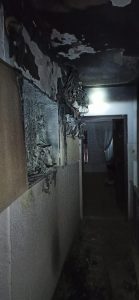 שריפה חדר מדרגות ארון חשמל צילום דוברות כבאות והצלה תחנה איזורית חולון