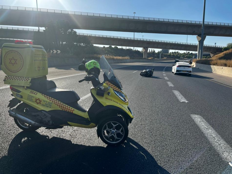 תאונה קטנוע אופנוע צילום רונן אברהמי תיעוד מבצעי מדא