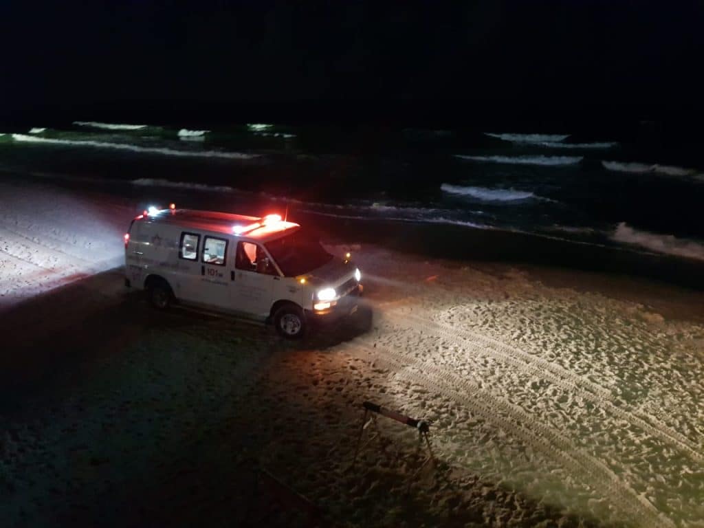 אמבולנס חוף ים צילום תיעוד מבצעי מדא
