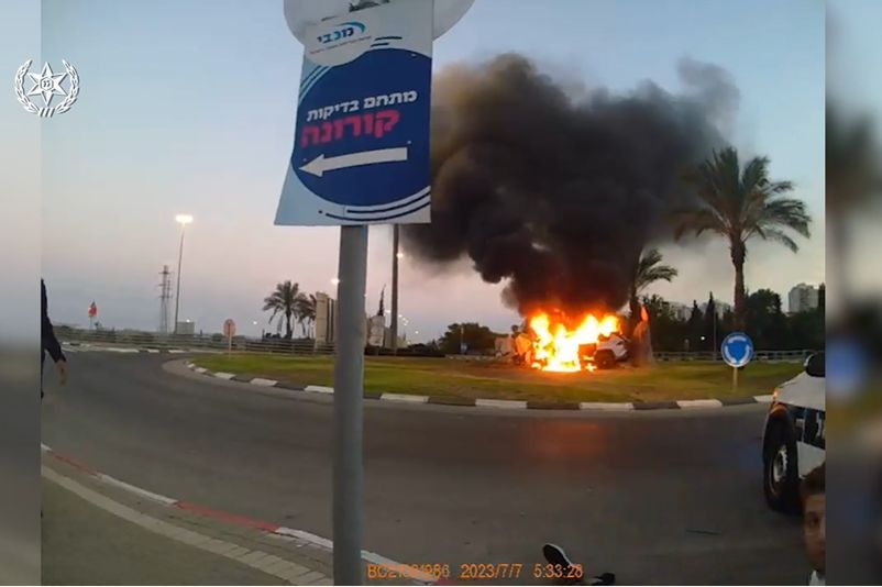 רכב שרוף שריפה צילום דוברות משטרת ישראל