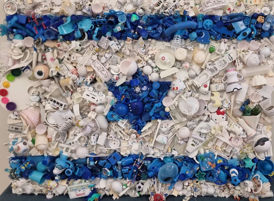 דגל ישראל צעצועים ממוחזרים ויתקין טבע צילום דוברות ראשון לציון