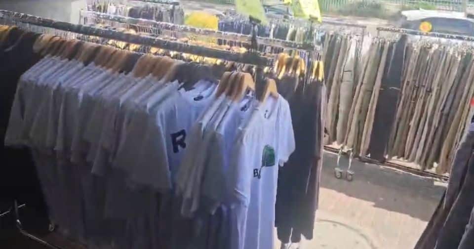 חולצות בגדים מזויפים צילום דוברות משטרת ישראל