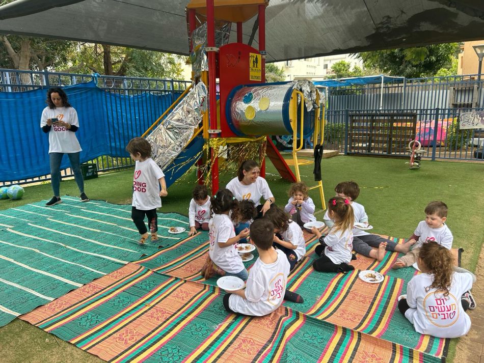 ילדי ניר עם בגן בראשון קרדיט דרור ישראל3