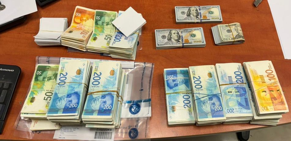 כסף מזומן שטרות צילום דוברות משטרת ישראל